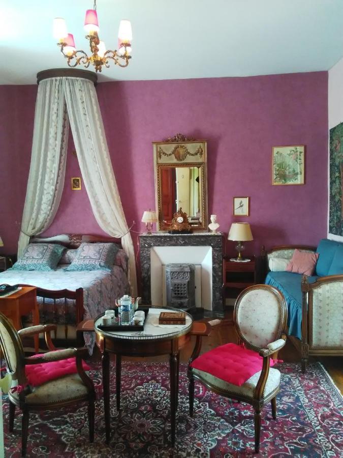 Bed and Breakfast Les Cedres Montaigu-Vendee Exterior foto